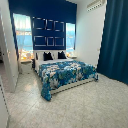 Ellebi Home نابولي المظهر الخارجي الصورة