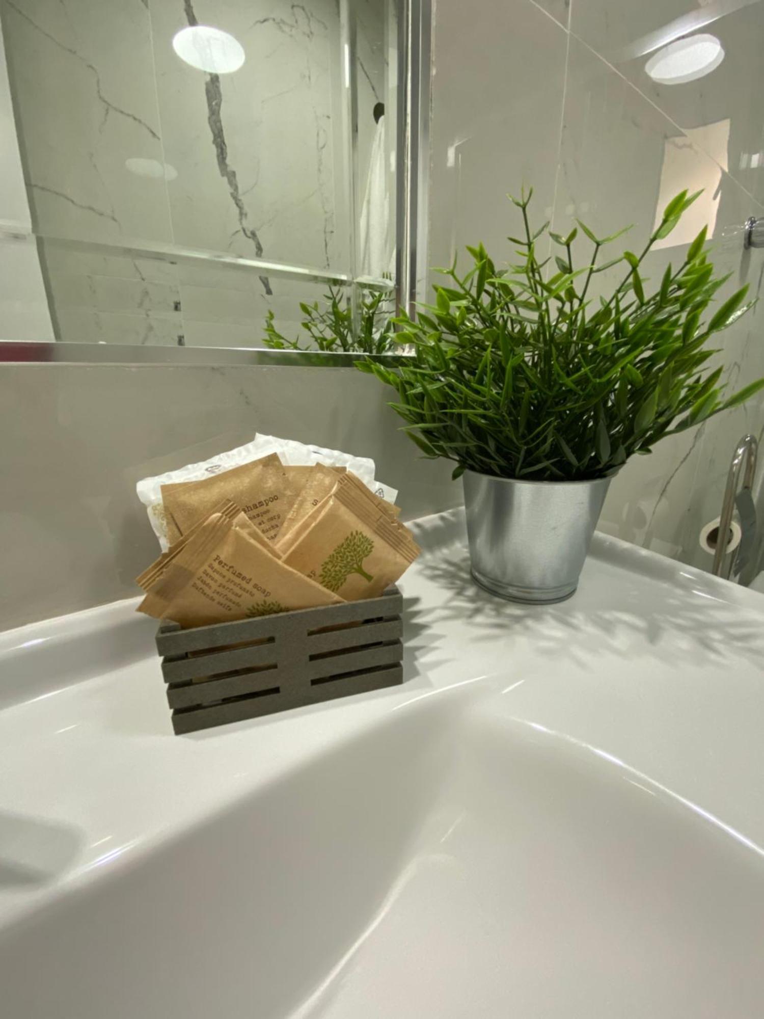Ellebi Home نابولي المظهر الخارجي الصورة