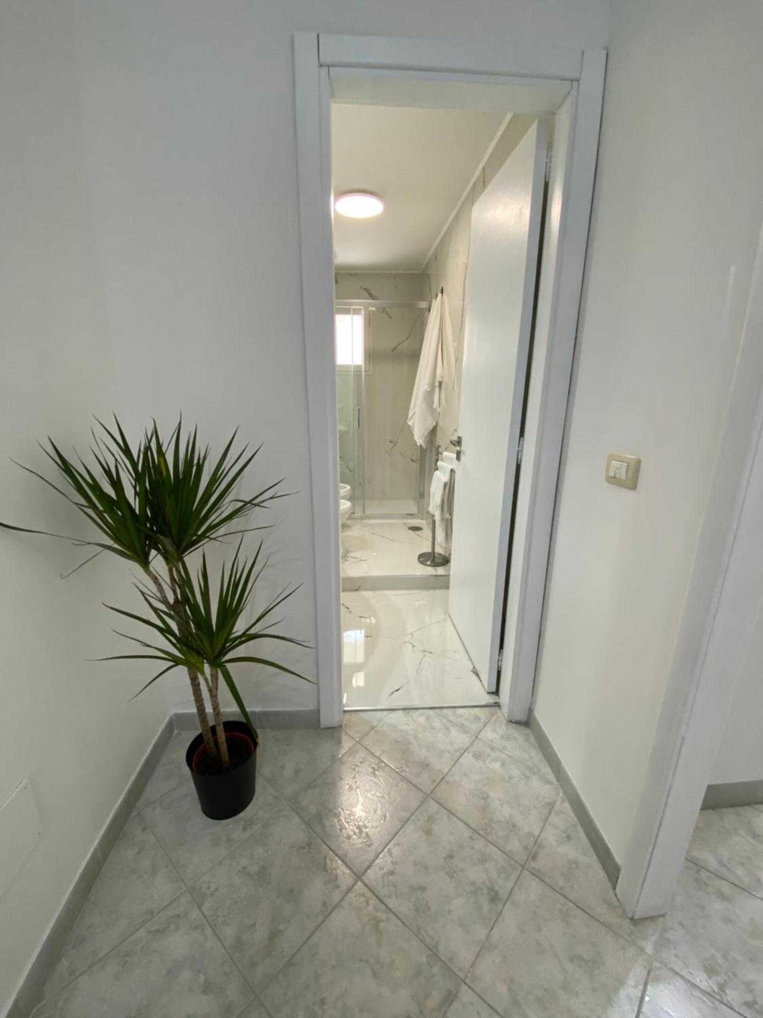 Ellebi Home نابولي المظهر الخارجي الصورة