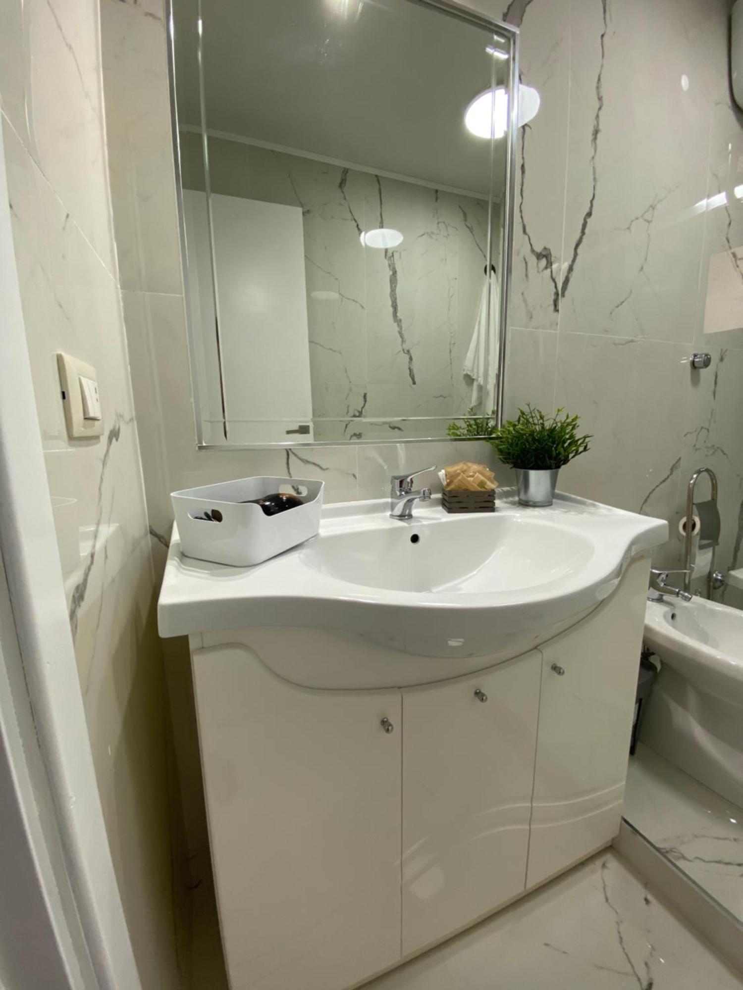 Ellebi Home نابولي المظهر الخارجي الصورة